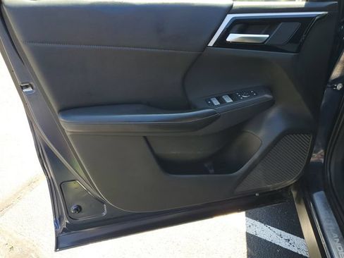 Used 2024 Mitsubishi Outlander SE AWD/4WD image 8