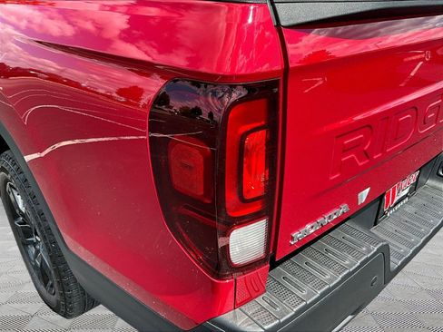 Used 2025 Honda Ridgeline Black Edition image 24