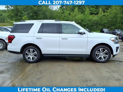 Used 2024 Ford Expedition Limited AWD/4WD image 4