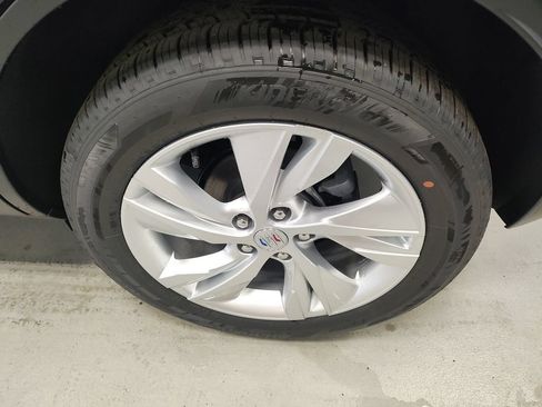 New 2026 Buick Encore GX Preferred w/ Comfort Package FWD image 19