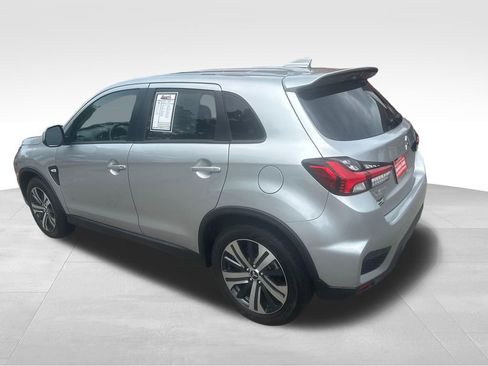 Used 2025 Mitsubishi Outlander Sport SE AWD/4WD image 19