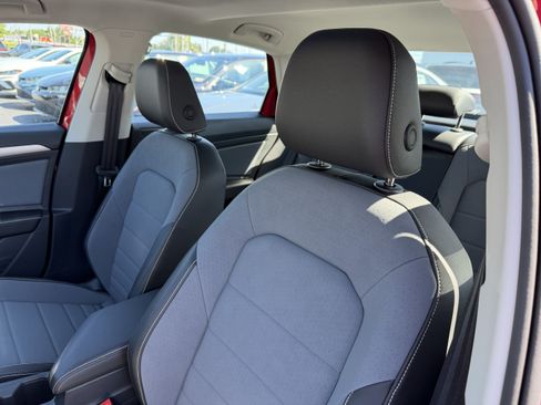 New 2026 Volkswagen Jetta SE FWD image 12