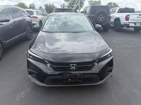 Used 2023 Honda Civic Sport image 3
