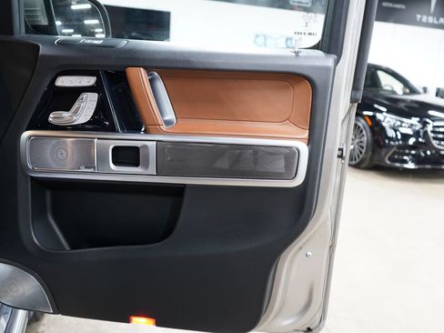 Used 2021 Mercedes-Benz G 550 w/ G Manufaktur Interior Package image 21