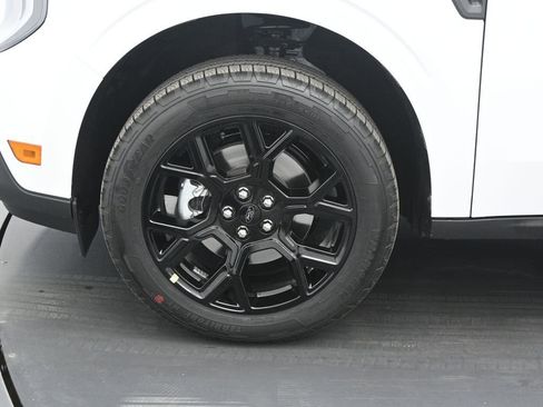 New 2025 Ford Maverick Lariat w/ Black Appearance Package AWD/4WD image 22