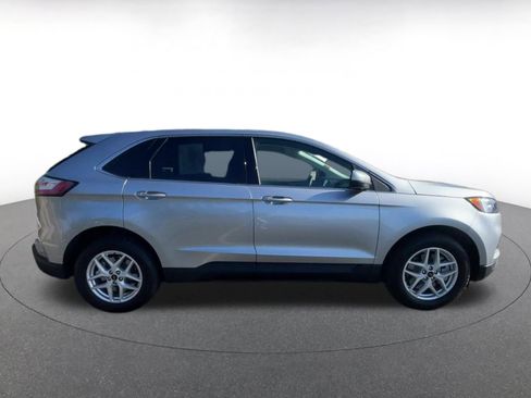 Used 2024 Ford Edge SEL image 16