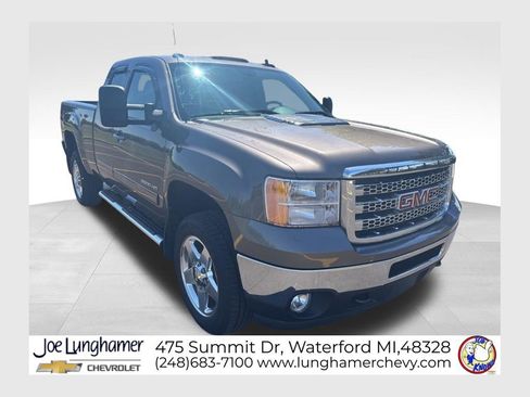 Used 2013 GMC Sierra 2500 SLT w/ SLT Convenience Package AWD/4WD image 1