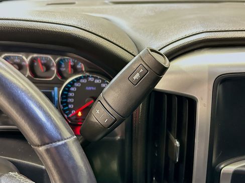 Used 2018 GMC Sierra 1500 SLT image 25