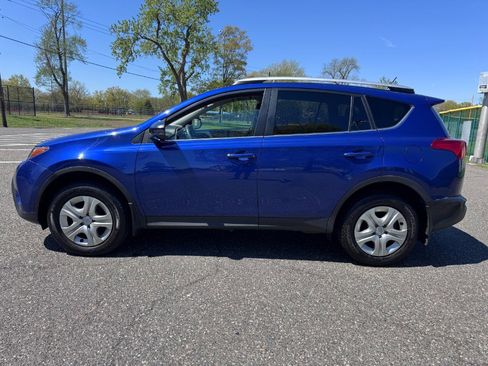 Used 2014 Toyota RAV4 LE image 4