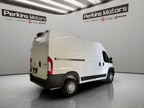 New 2026 RAM ProMaster 2500 w/ Convenience Group image 5