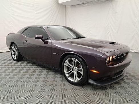 Used 2020 Dodge Challenger R/T image 3