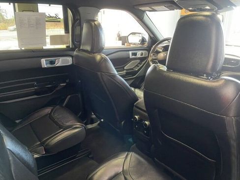 Used 2024 Ford Explorer ST w/ Equipment Group 401A image 11