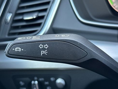 Used 2024 Audi Q5 e Prestige image 34