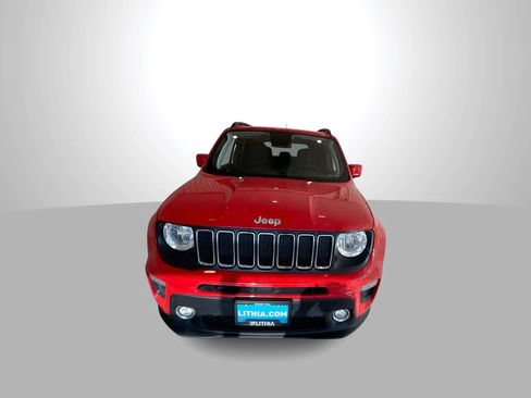 Used 2019 Jeep Renegade Latitude w/ Cold Weather Group AWD/4WD image 3