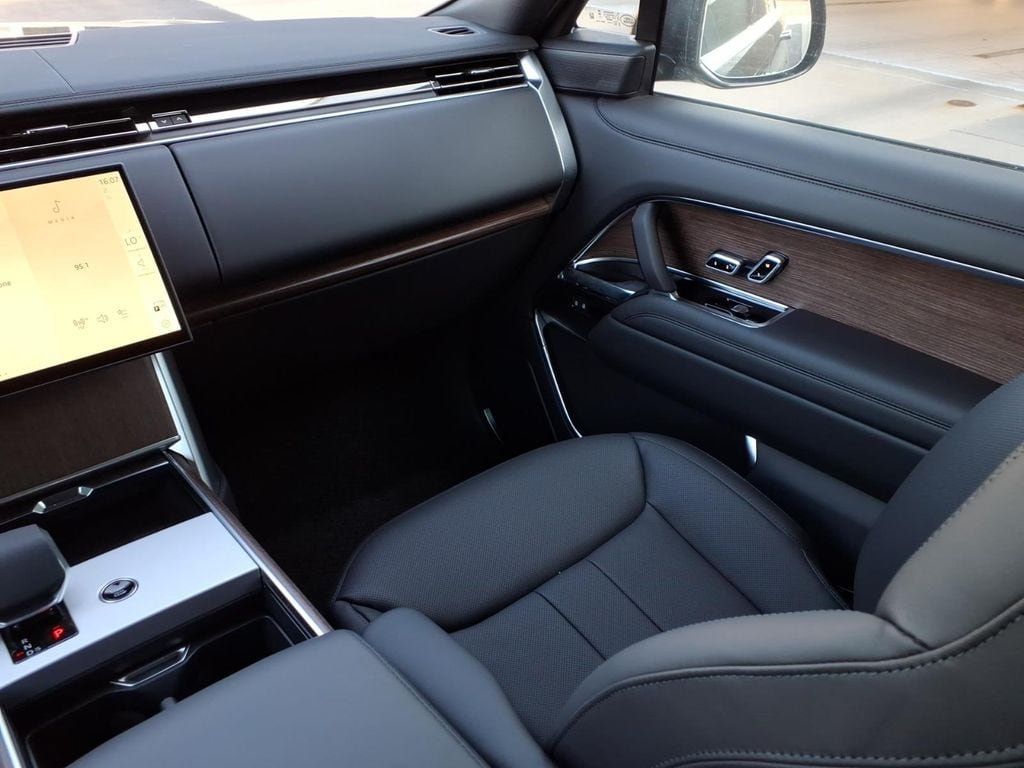 New 2026 Land Rover Range Rover SE AWD/4WD image 22