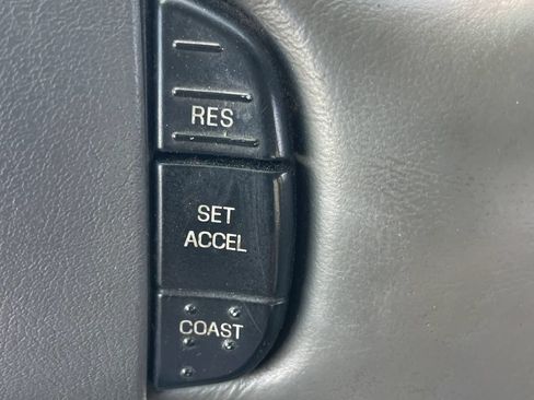Used 2003 Ford F250 XL RWD image 23
