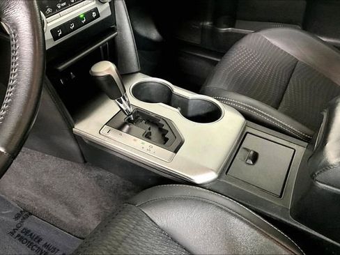 Used 2012 Toyota Camry SE image 17