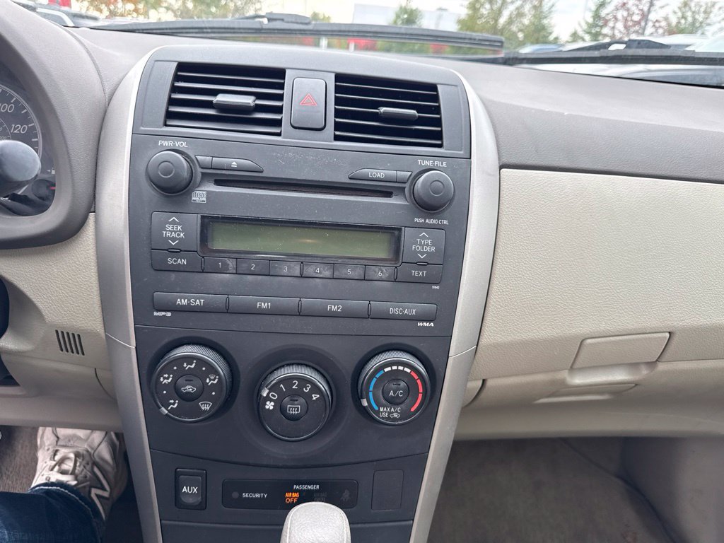 Used 2009 Toyota Corolla LE FWD image 11