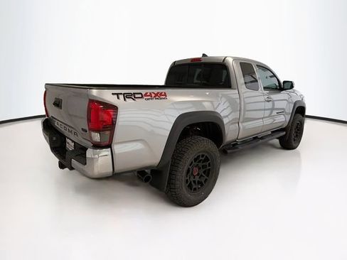 Used 2019 Toyota Tacoma TRD Off-Road AWD/4WD image 6