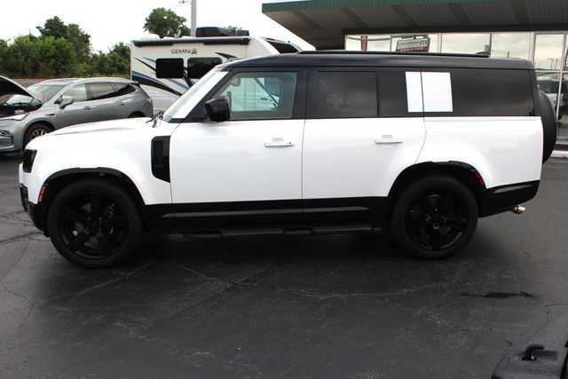 Used 2026 Land Rover Defender 130 V8 AWD/4WD image 16