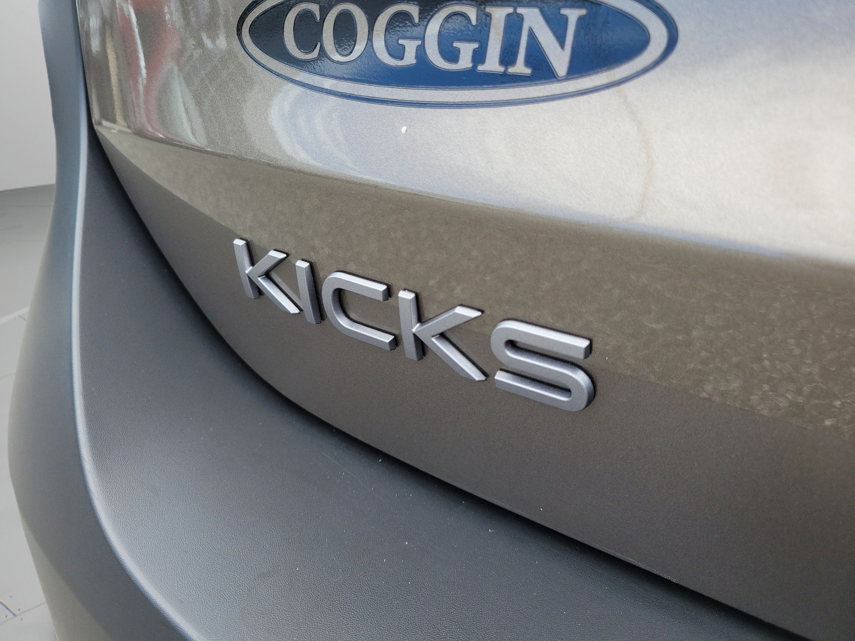 Used 2025 Nissan Kicks SV FWD image 31