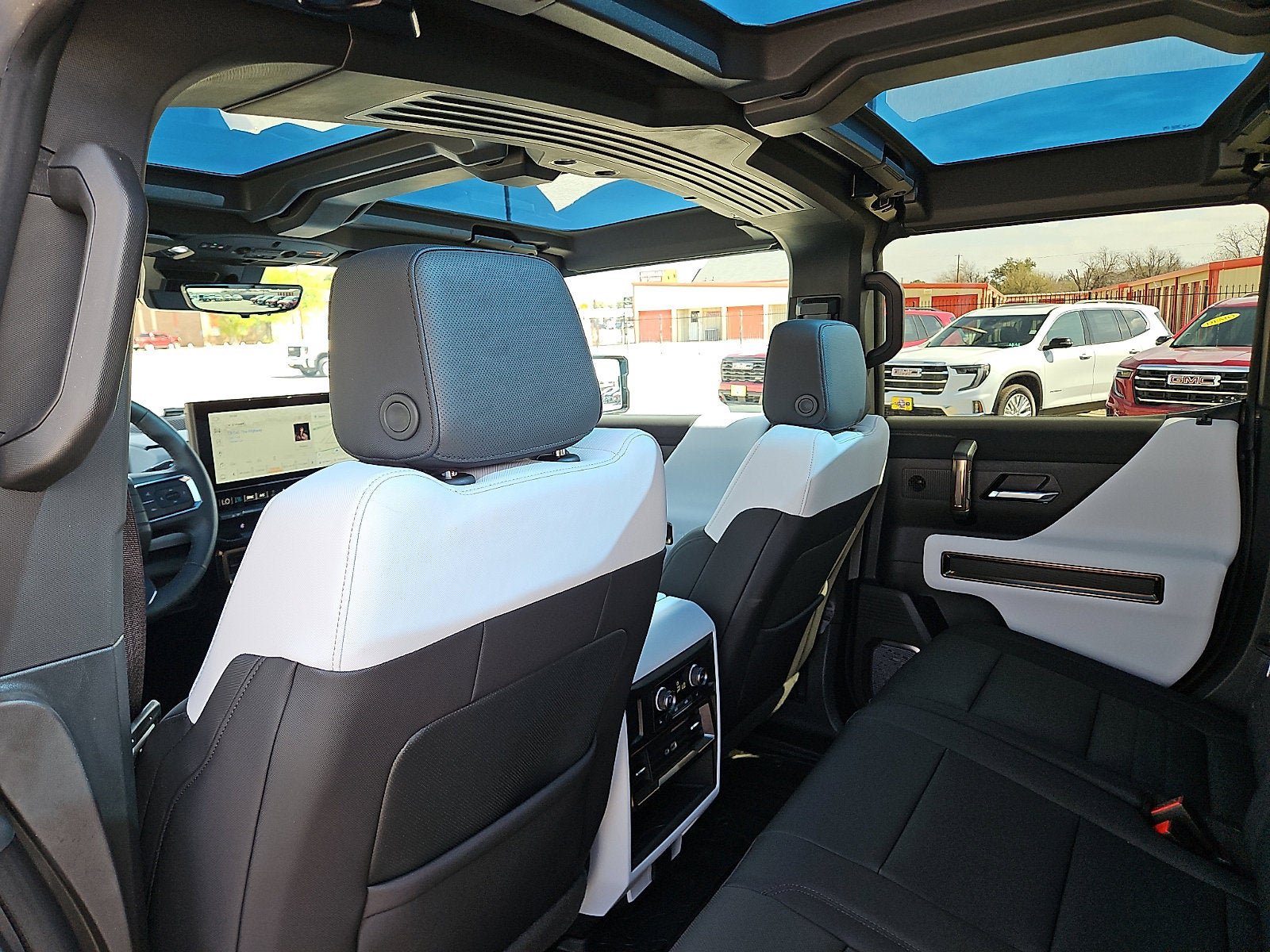 New 2024 GMC Hummer EV 3X w/ Omega Edition AWD/4WD image 9