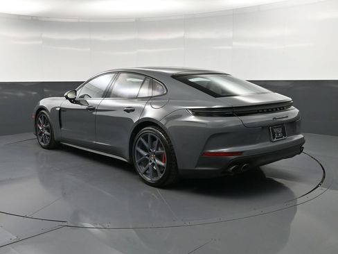 Certified 2025 Porsche Panamera 4S AWD/4WD image 3