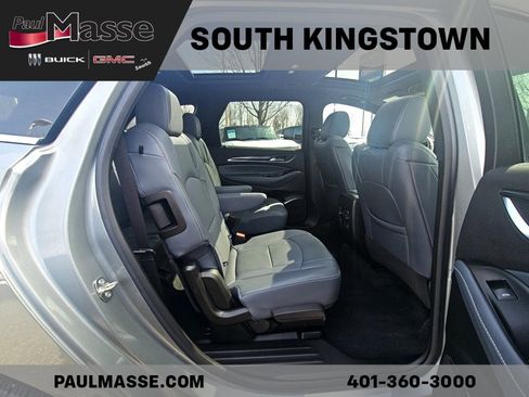 Used 2023 Buick Enclave Essence w/ Experience Buick Package image 18