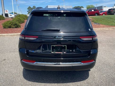 Used 2022 Jeep Grand Cherokee Limited 4xe AWD/4WD image 12