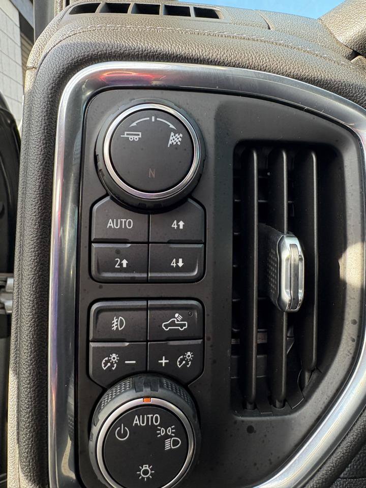 Used 2019 Chevrolet Silverado 1500 RST AWD/4WD image 7