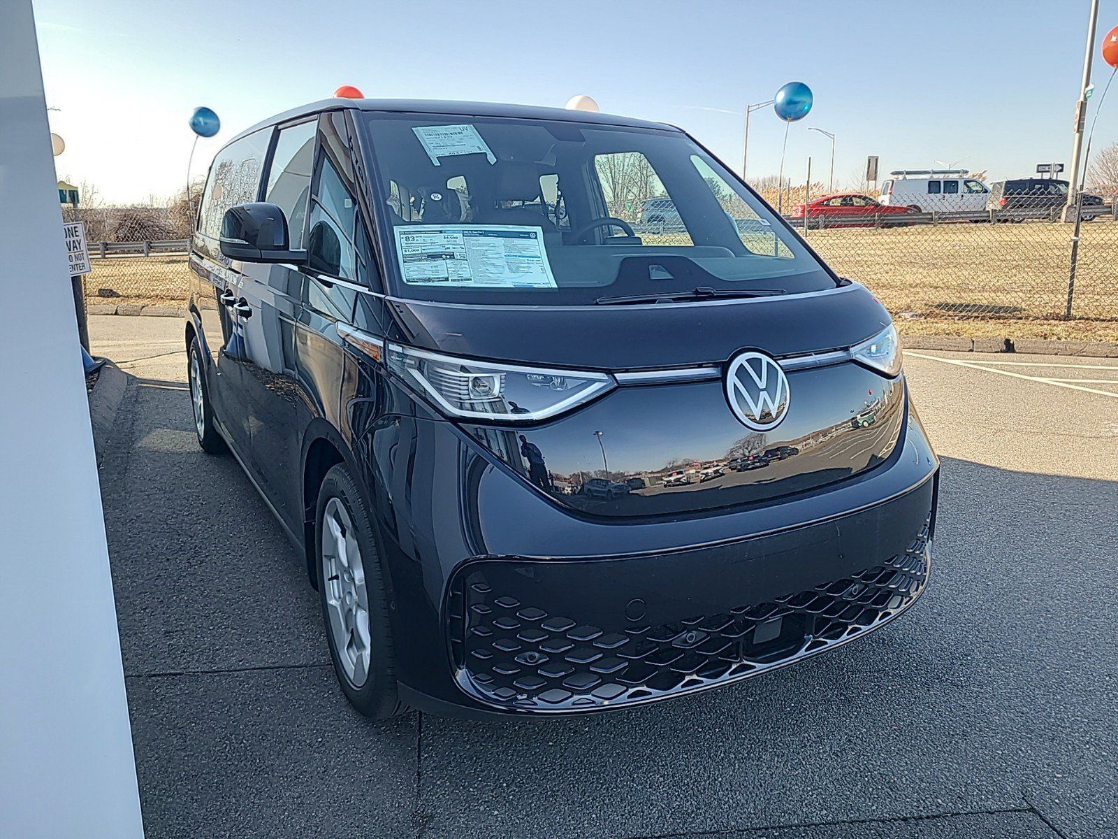 New 2025 Volkswagen ID. Buzz Pro S RWD image 2