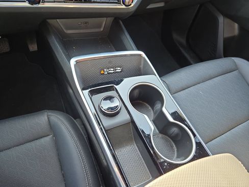 Used 2026 Chevrolet Equinox LT w/ Convenience Package II FWD image 22