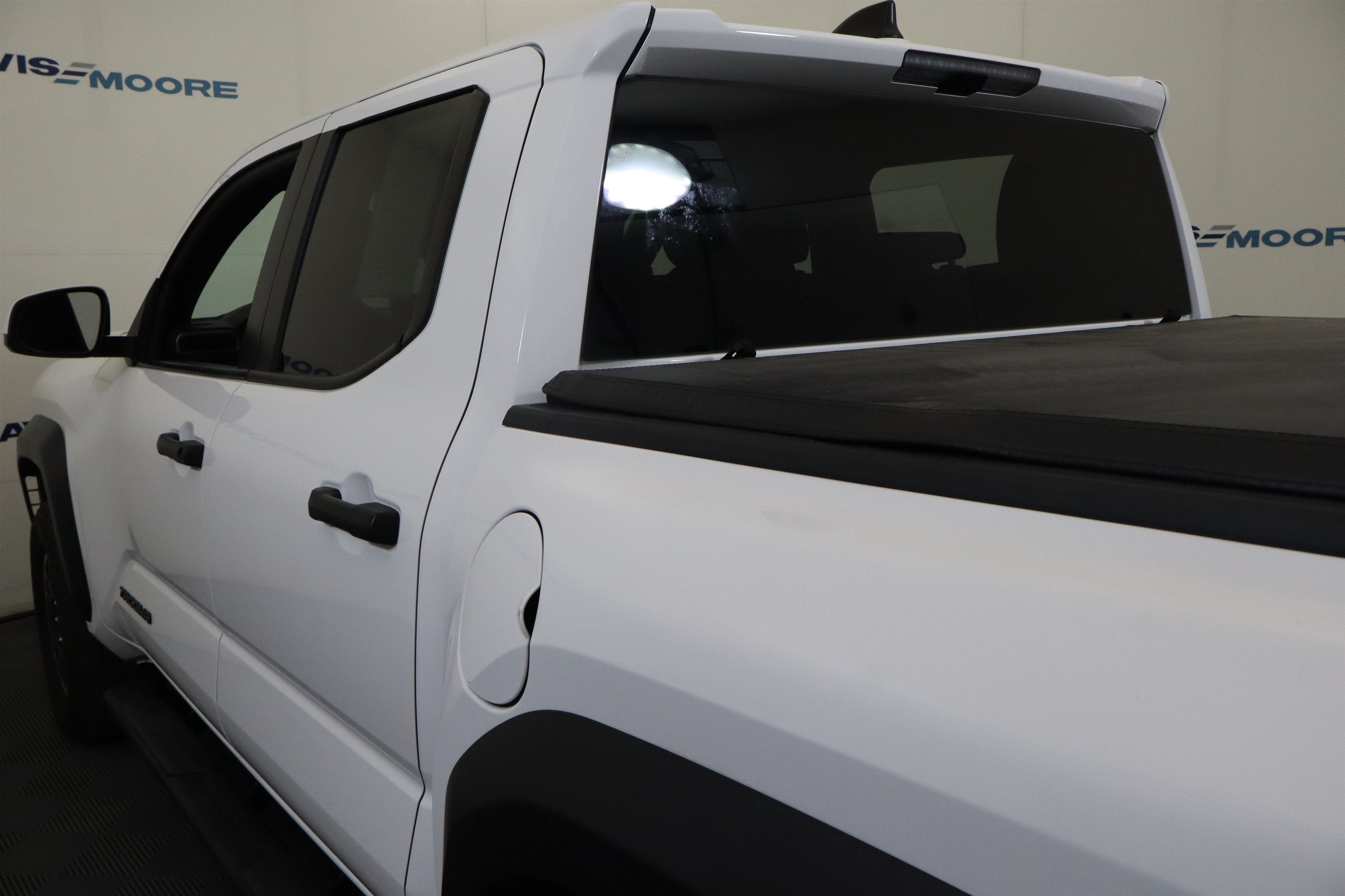Used 2025 Toyota Tacoma TRD Off-Road AWD/4WD image 11
