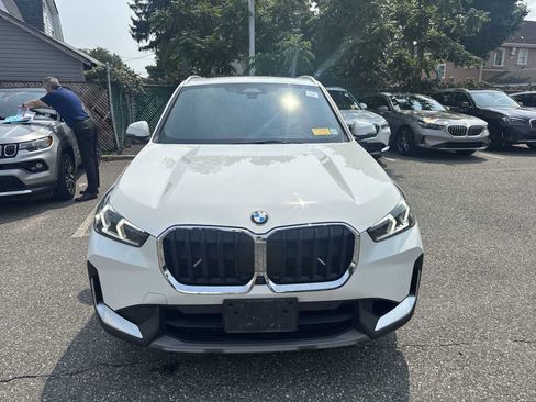 Used 2023 BMW X1 xDrive28i w/ Premium Package AWD/4WD image 2