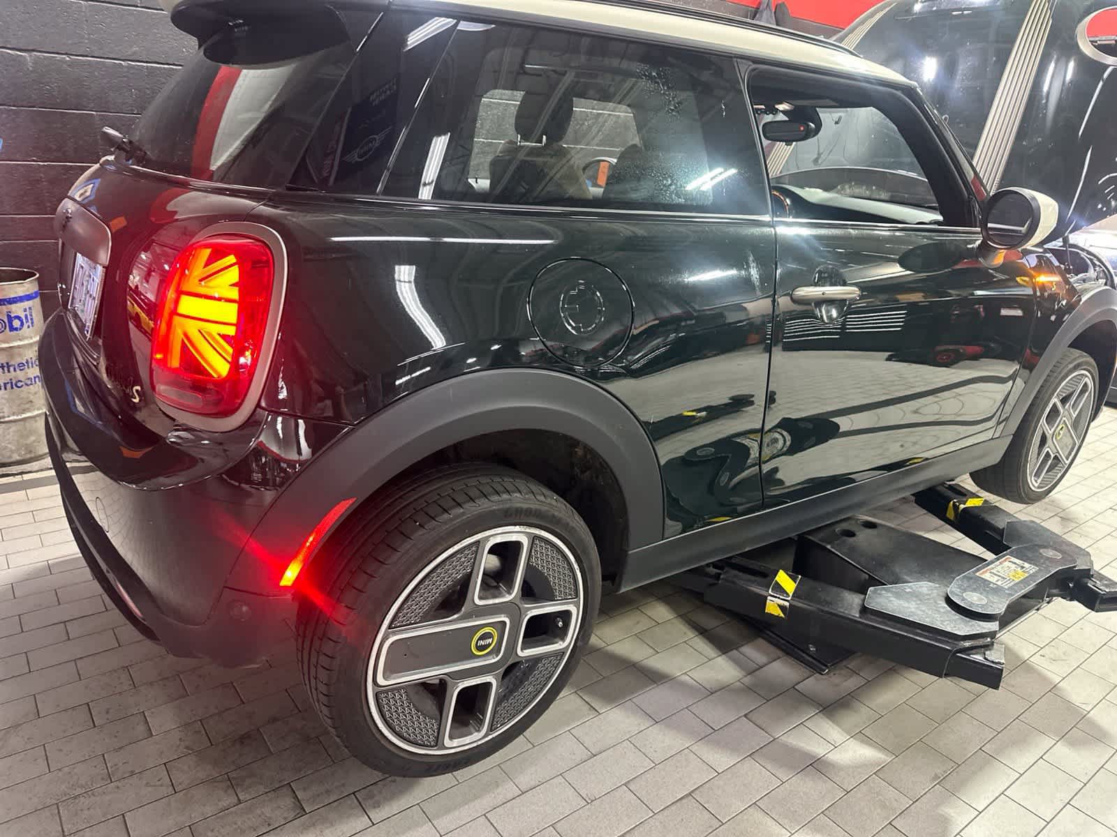 Used 2024 MINI Cooper SE w/ MINI Resolute Edition FWD image 13