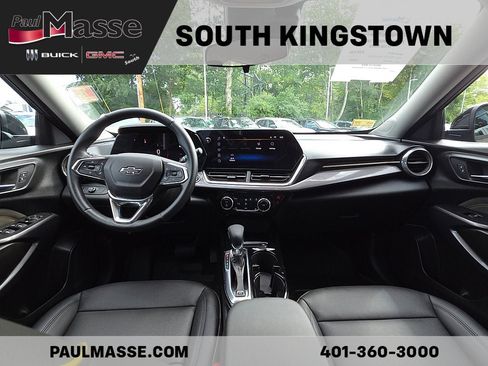 Used 2024 Chevrolet Trax ACTIV w/ Driver Confidence Package FWD image 19