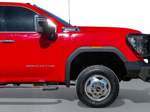 Used 2020 GMC Sierra 3500 SLT w/ SLT Premium Plus Package image 7