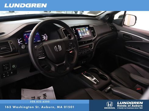 Used 2023 Honda Passport TrailSport image 8