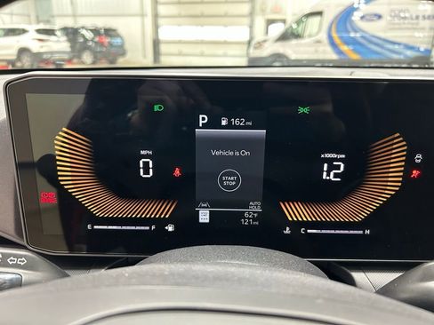 New 2025 Kia K4 LXS image 14