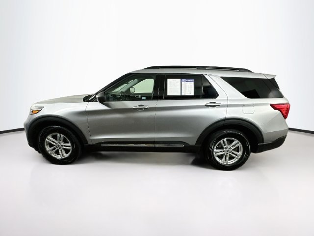 Used 2020 Ford Explorer XLT w/ Comfort Package AWD/4WD image 5