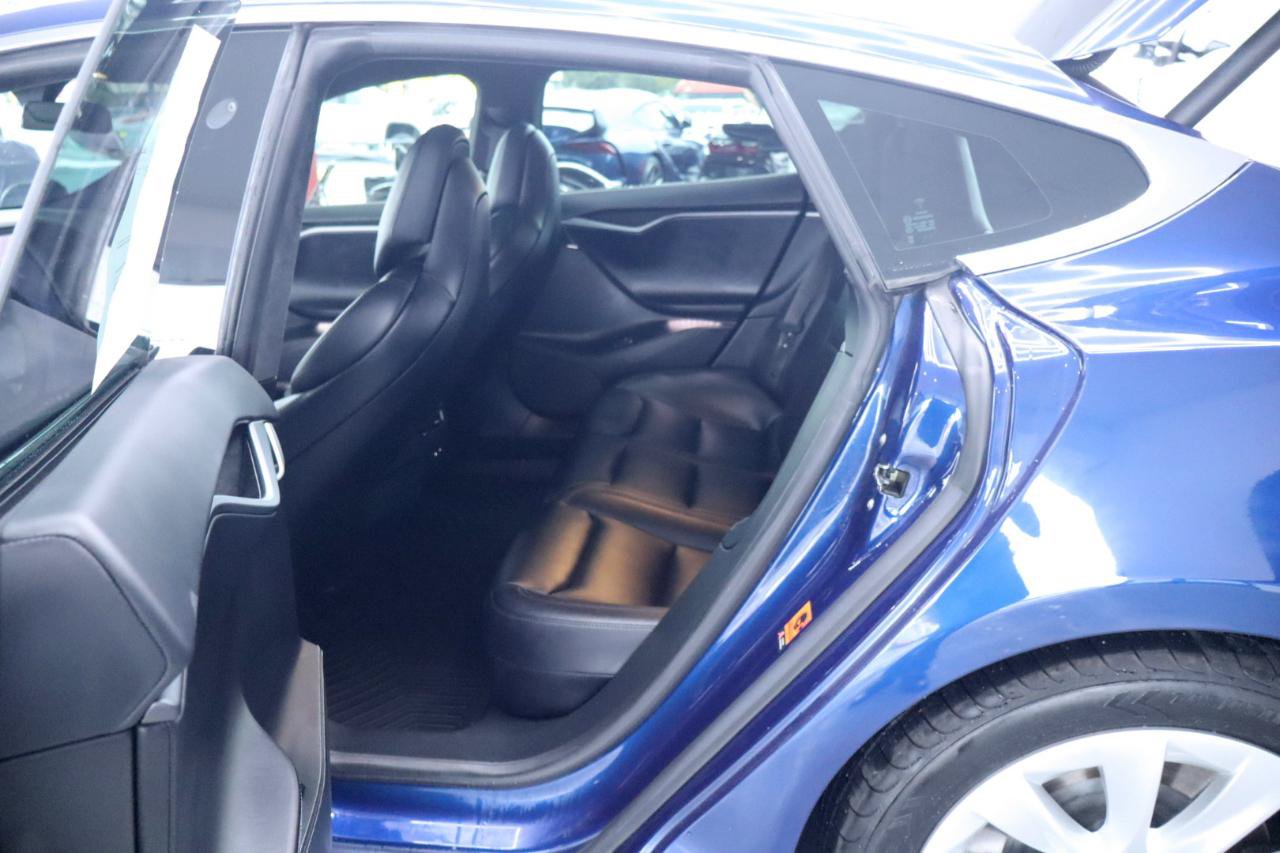Used 2018 Tesla Model S 100D AWD/4WD image 31