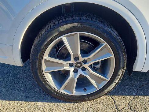 Used 2025 Audi Q5 2.0T Premium image 26