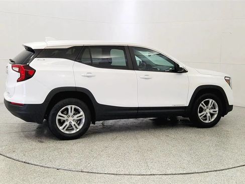 Used 2023 GMC Terrain SLE AWD/4WD image 9