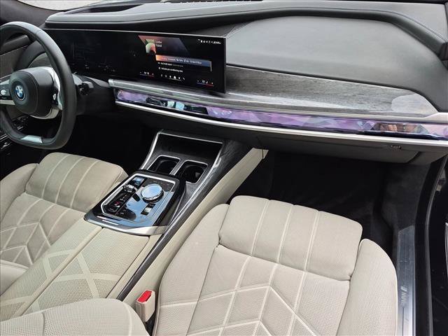 Used 2023 BMW i7 xDrive60 w/ Parking Assistance Package AWD/4WD image 23