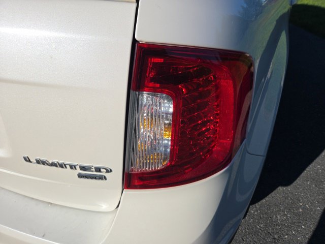 Used 2011 Ford Edge Limited w/ 301A Rapid Spec Order Code AWD/4WD image 16