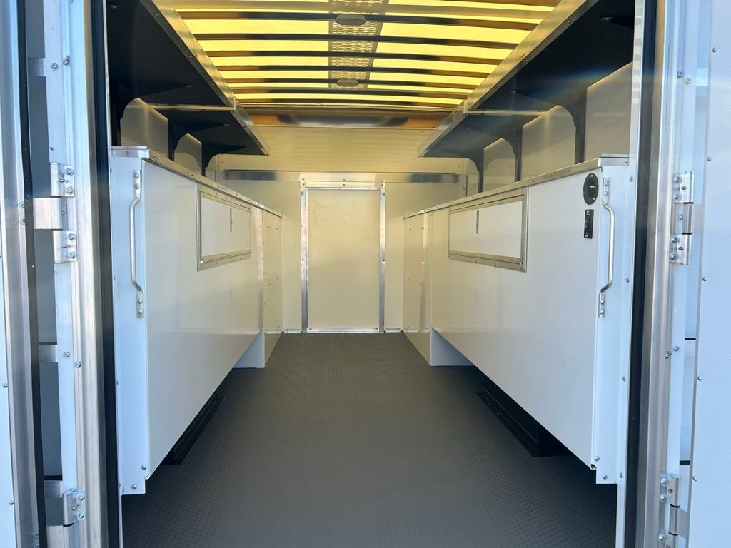 New 2025 RAM ProMaster 3500 w/ Convenience Group FWD image 19