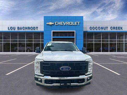 Used 2024 Ford F250 XL w/ XL Chrome Package RWD image 3