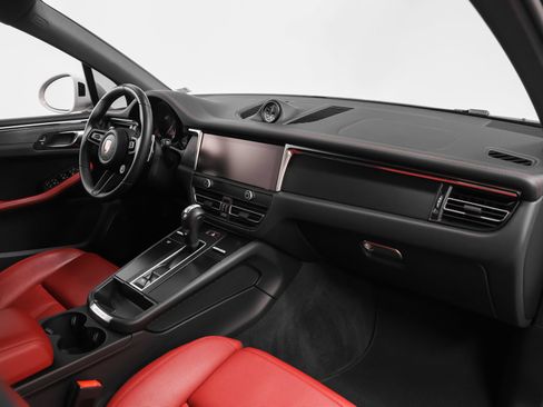 Certified 2023 Porsche Macan GTS AWD/4WD image 27
