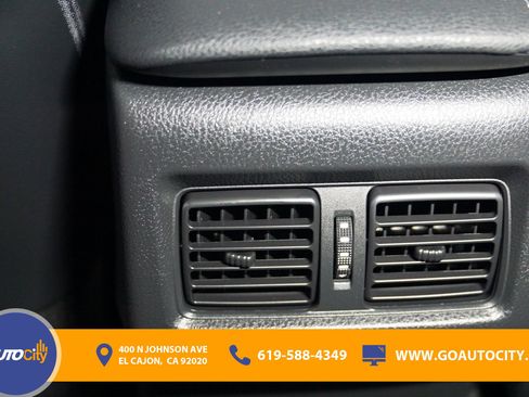 Used 2022 Toyota Camry XSE image 24