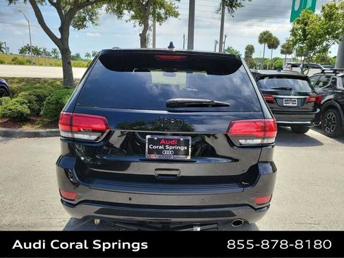 Used 2020 Jeep Grand Cherokee Altitude AWD/4WD image 5